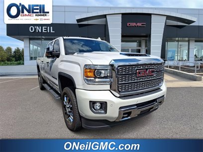 Used 2019 GMC Sierra 2500 Denali w/ Duramax Plus Package