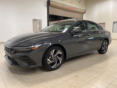 New 2025 Hyundai Elantra SEL
