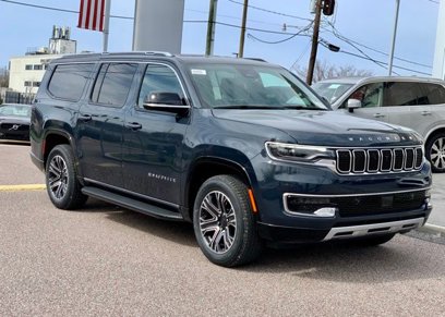 New 2024 Jeep Wagoneer L Series II w/ Convenience Group I