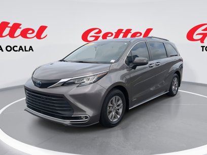 Used 2021 Toyota Sienna XLE