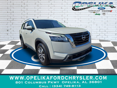 Used 2023 Nissan Pathfinder SL