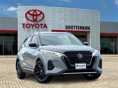 Used 2023 Nissan Kicks SR