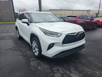 Used 2022 Toyota Highlander Limited
