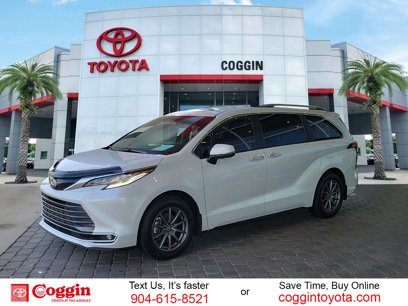Used 2022 Toyota Sienna Limited