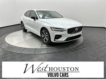 New 2024 Volvo S60 B5 Plus w/ Climate Package