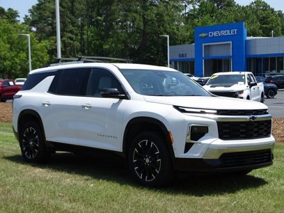 Used 2024 Chevrolet Traverse RS