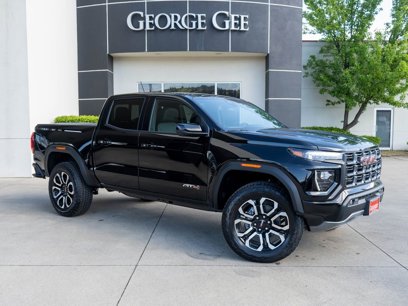 New 2025 GMC Canyon AT4 w/ Nightfall Edition