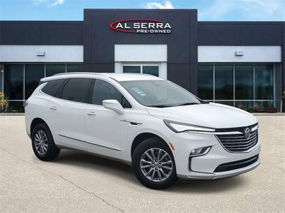 Certified 2023 Buick Enclave Essence