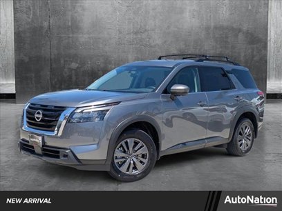 Used 2024 Nissan Pathfinder SV