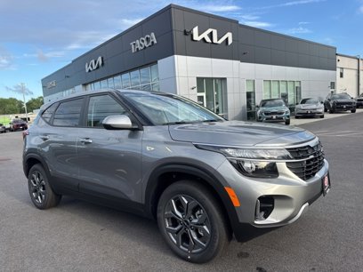 New 2025 Kia Seltos LX