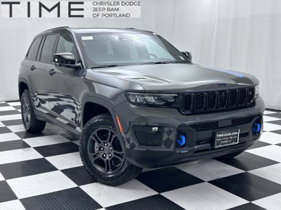 New 2025 Jeep Grand Cherokee Trailhawk w/ Advanced Protech Group II