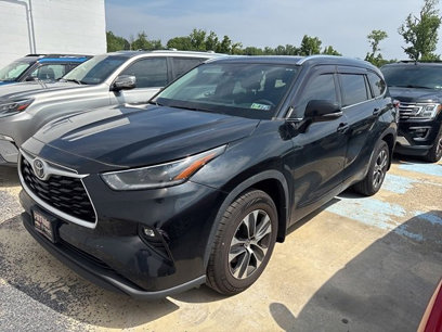 Used 2021 Toyota Highlander XLE