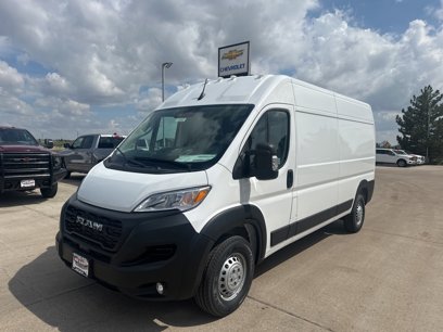 New 2025 RAM ProMaster 2500 w/ Convenience Group
