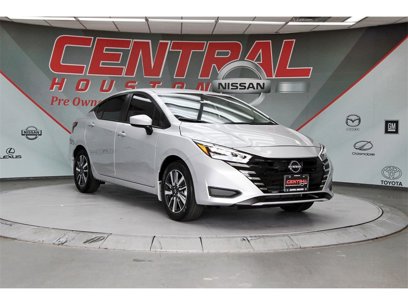 New 2025 Nissan Versa SV w/ Trunk Package
