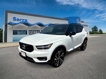 Used 2020 Volvo XC40 T5 R-Design