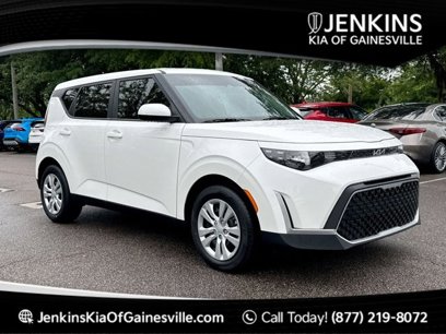 New 2025 Kia Soul LX