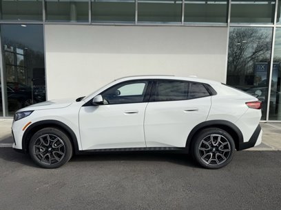 New 2025 BMW X2 xDrive28i w/ Technology Package