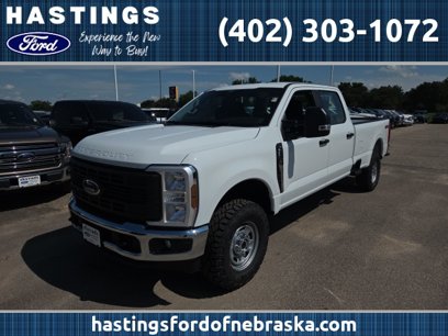 New 2025 Ford F250 4x4 Crew Cab Super Duty