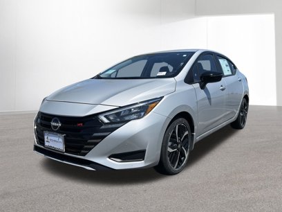 New 2025 Nissan Versa SR w/ Trunk Package