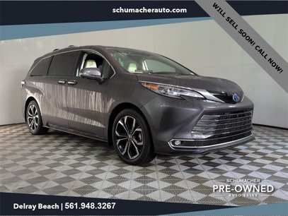 Used 2025 Toyota Sienna Platinum