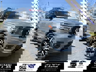 Used 2022 Volvo XC40 T5 R-Design