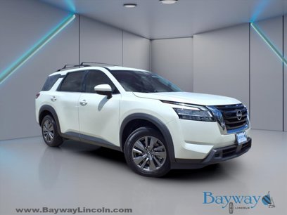 Used 2022 Nissan Pathfinder SV