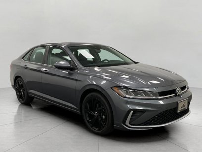 New 2025 Volkswagen Jetta SE