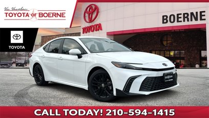 New 2025 Toyota Camry SE