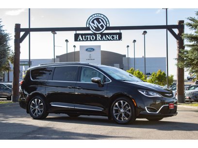 Used 2017 Chrysler Pacifica Limited