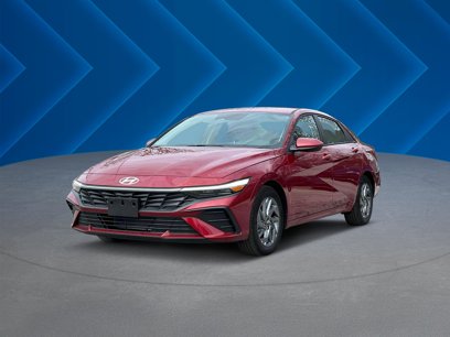 New 2024 Hyundai Elantra SEL
