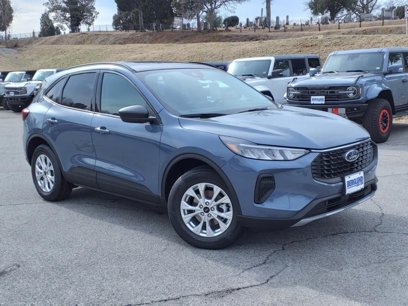 New 2025 Ford Escape Active w/ Cold Weather Package