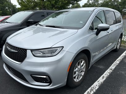 Used 2023 Chrysler Pacifica Touring-L
