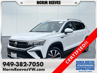 Certified 2024 Volkswagen Taos SE w/ Panoramic Sunroof Package