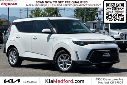 New 2025 Kia Soul LX