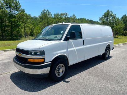 Used 2025 Chevrolet Express 3500 Extended w/ Driver Convenience Package