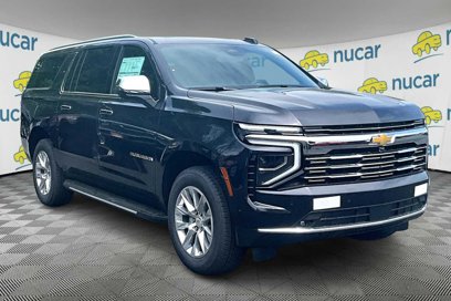 New 2025 Chevrolet Suburban Premier w/ Sun And Tow Package