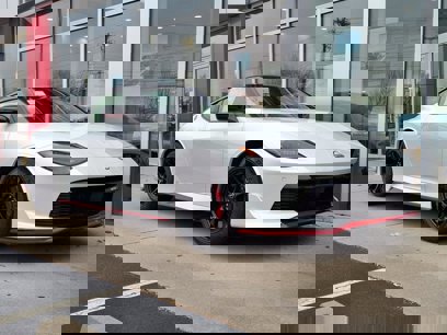 New 2024 Nissan Z NISMO w/ Floor Mat Package