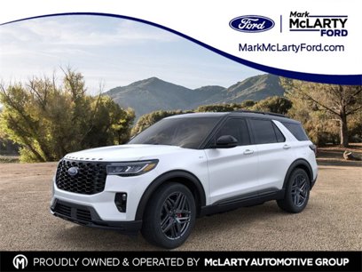 New 2025 Ford Explorer ST-Line w/ Premium Package