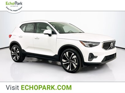 Used 2025 Volvo XC40 B5 Plus