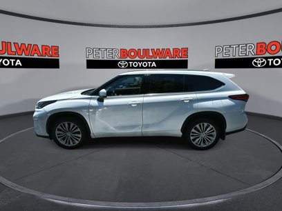 Used 2022 Toyota Highlander Platinum