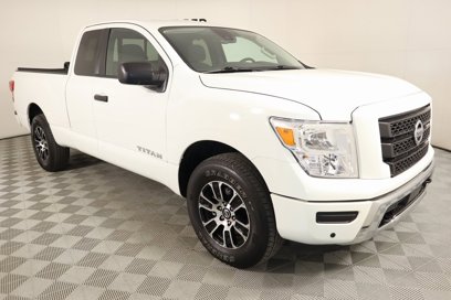 Used 2022 Nissan Titan SV