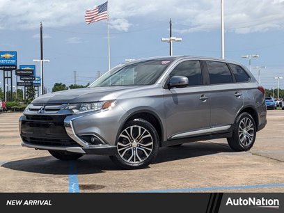 Used 2017 Mitsubishi Outlander SE