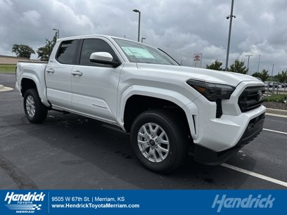 New 2025 Toyota Tacoma SR5