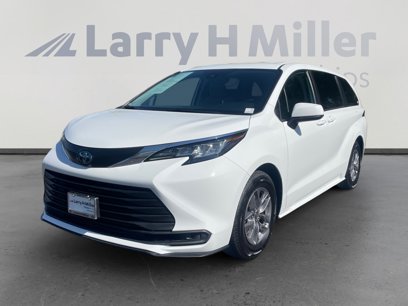 Certified 2023 Toyota Sienna LE