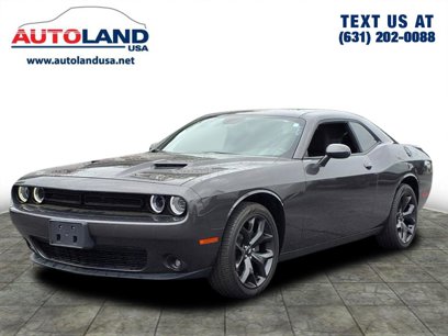 Used 2020 Dodge Challenger SXT w/ Blacktop Package