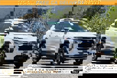 New 2025 Chevrolet Trax LT w/ Driver Confidence Package