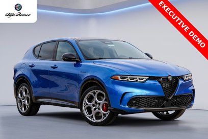 New 2025 Alfa Romeo Tonale w/ Premium Package
