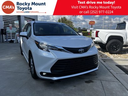 New 2025 Toyota Sienna XLE