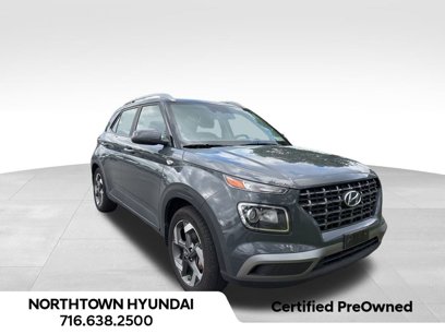 Used 2023 Hyundai Venue SEL w/ Cargo Package
