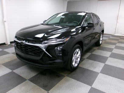 New 2025 Chevrolet Trax LS w/ LS Convenience Package